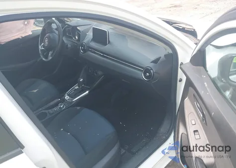 2017 Toyota Yaris Ia из США, поврежденный, VIN 3MYDLBYVXHY160748